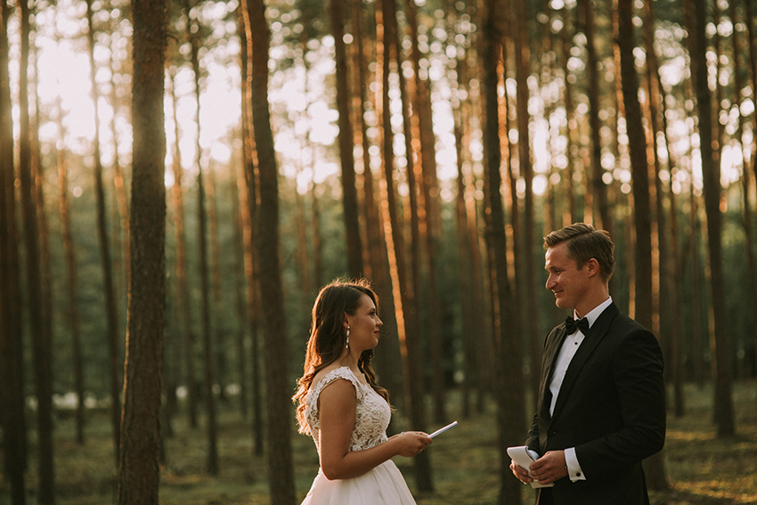 Sesja ślubna w lesie_028